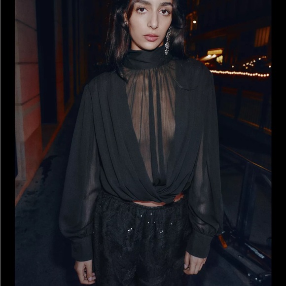 Zara limited edition SEMI-SHEER DRAPED
BALLOON SHIRT - Picture 1 of 10